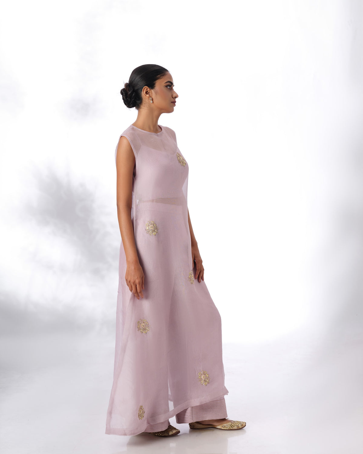 Model wearing the Light Lilac Silk Organza Butta Set by Kpret by Kalakaari