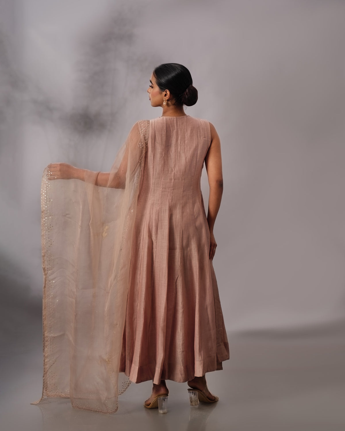 Model wearing the Mocha Mousse Panelled Malai Chanderi Set by Kpret by Kalakaari