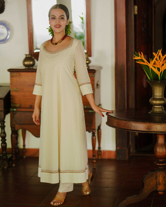 THREE PANEL HANDLOOM COTTON SUIT SET