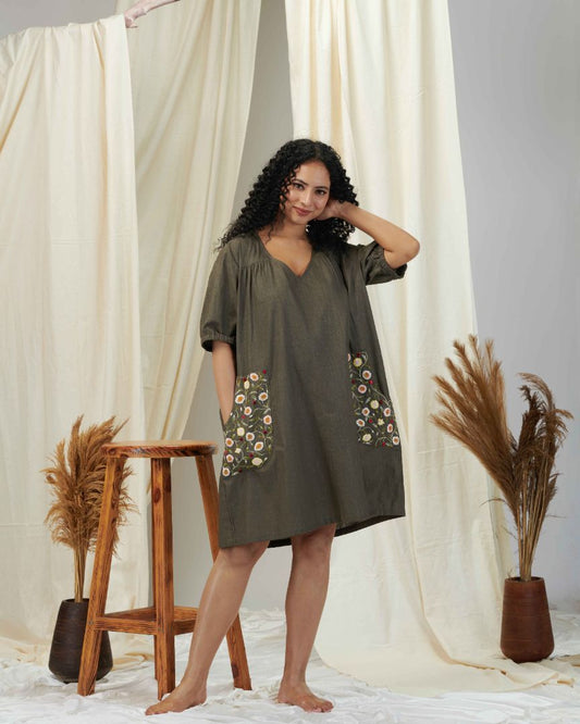 LINEN DRESS IN OLIVE GREEN SHADE