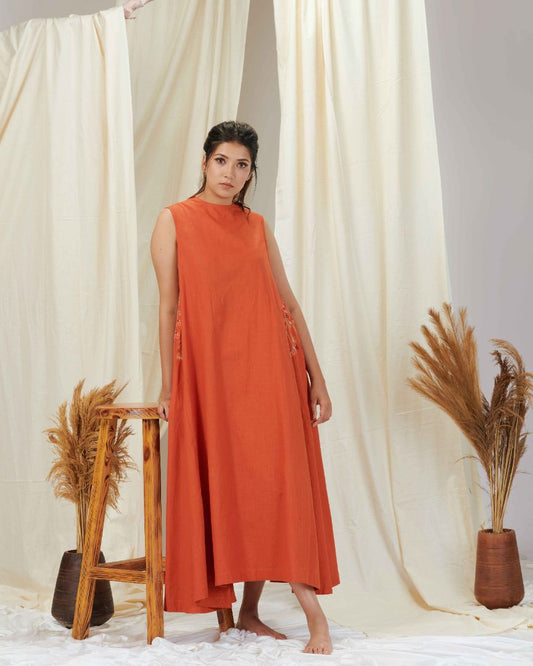 LINEN DRESS IN BURNT ORANGE SHADE