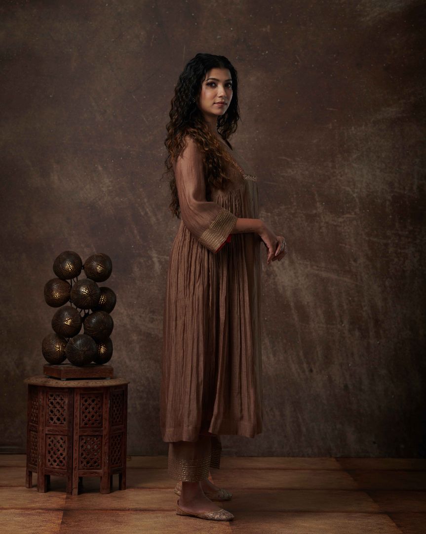 SALWAR SET IN ANTIQUE BRONZE