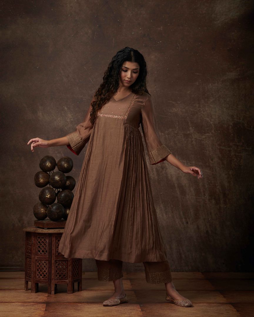 SALWAR SET IN ANTIQUE BRONZE